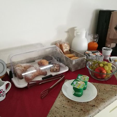 Casa Kati Bed & Breakfast Mercato San Severino Exterior photo
