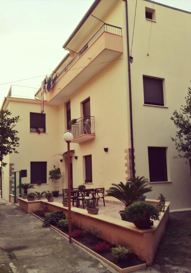 Casa Kati Bed & Breakfast Mercato San Severino Exterior photo
